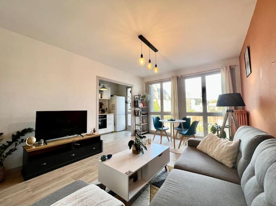 Apartamento Le P'Tit Anatole - Joli T2 Avec Parking Poitiers Exterior foto