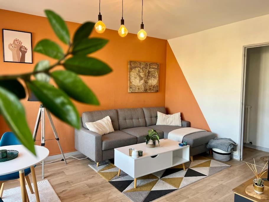 Apartamento Le P'Tit Anatole - Joli T2 Avec Parking Poitiers Exterior foto