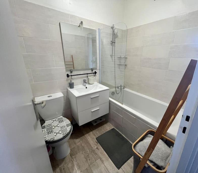 Apartamento Le P'Tit Anatole - Joli T2 Avec Parking Poitiers Exterior foto