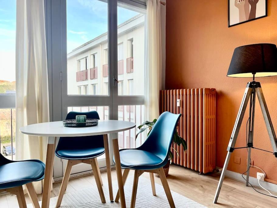 Apartamento Le P'Tit Anatole - Joli T2 Avec Parking Poitiers Exterior foto